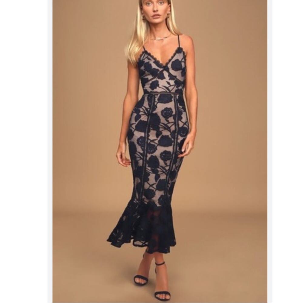 Lulus Alluring Dream Navy Floral Mesh Lace Trumpet Midi Dress Sz Small S